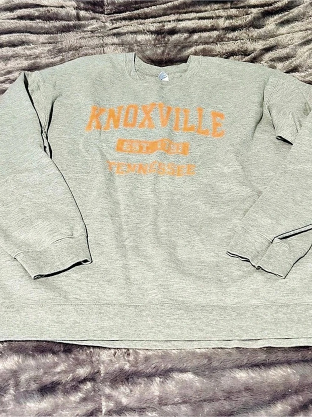 Port & Company Fan Favorite Tennessee volunteers Graphic Long Sleeve in Gray